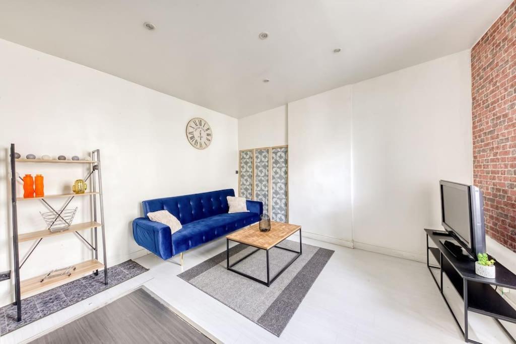 Superbe Pres De La Gare Et De L'autoroute Appartement *